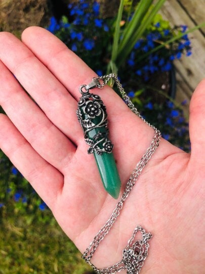 Green Aventurine Crystal Necklace - Flower Wrapped Stone - Antique Style Jewelry - Gift For Mom