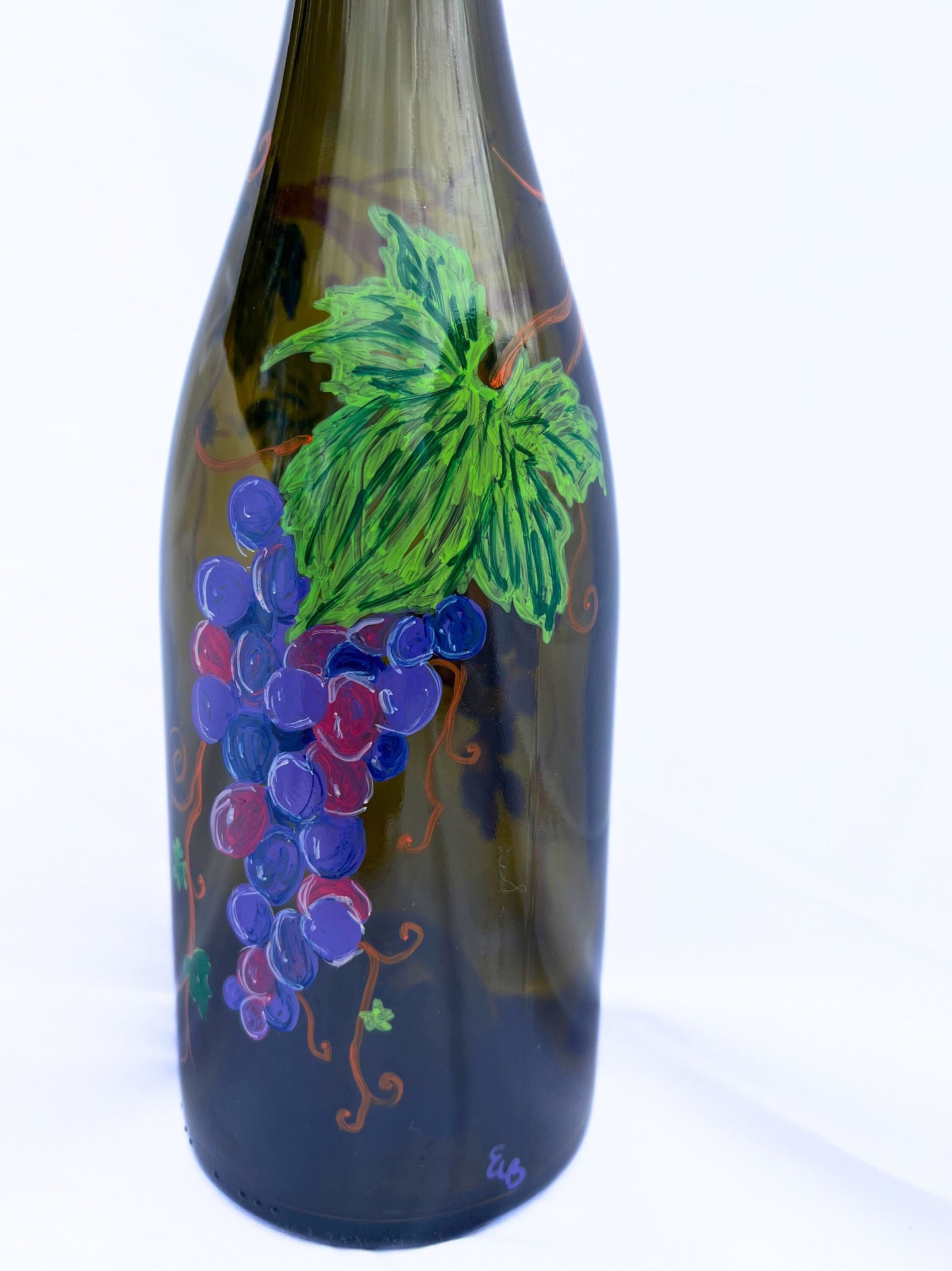 Hand painted-Custom wine bottle-Purple Grapes-Grape Vine Decor-Gift for her-Wine Lover Gifts-home-European Style Gifts-Wine Enthusiast